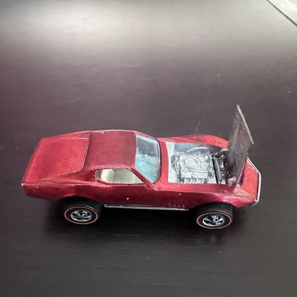 Hot Wheels Redline CUSTOM CORVETTE Red US White Interior Very Nice !!